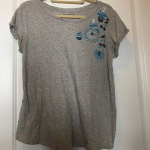 Embroidered grey t-shirt